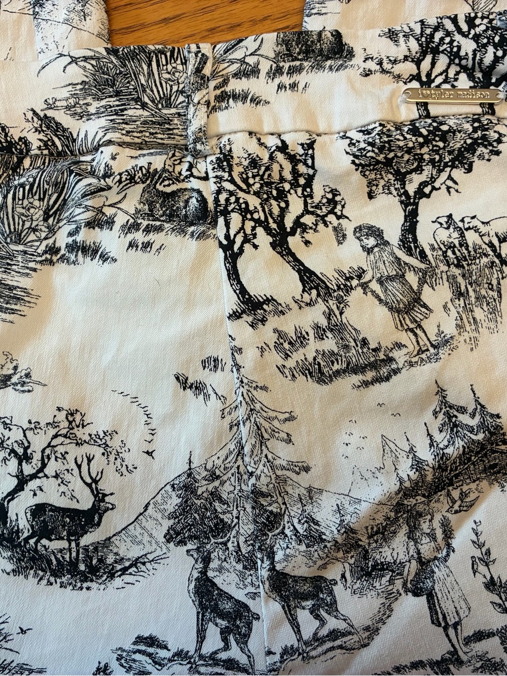 I Love Tyler Madison Toile Print Slim Ankle Pants Stretch Pull-On Black White - Picture 5 of 11